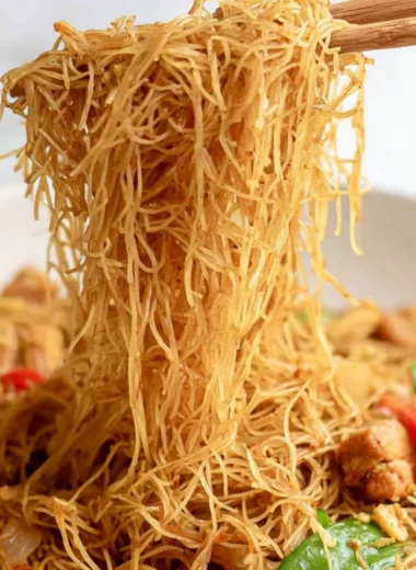 Bowl of Singapore Curry Noodles ready in 30 minutes